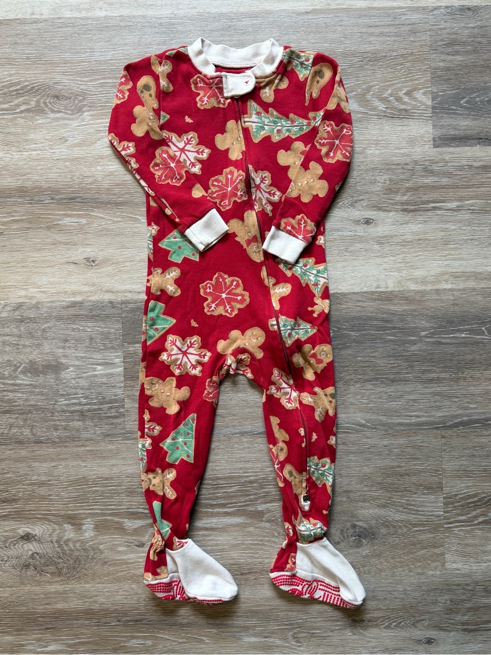 Burt’s Bees Baby. One-Piece, Snug Fit, Christmas Jammies. 18 mos.